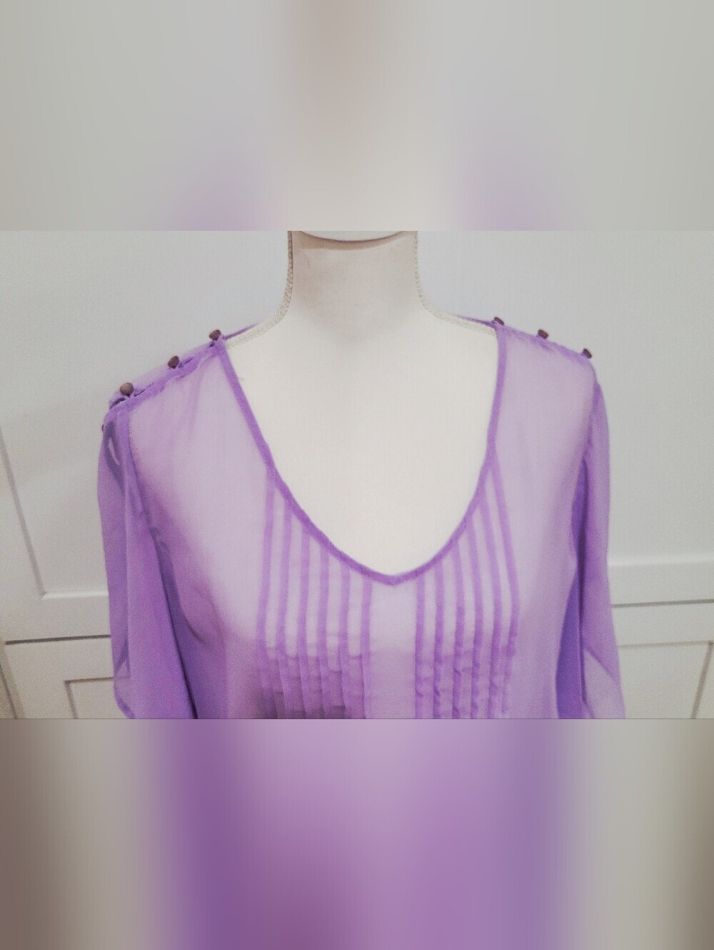 Cristina Sheer Lavender Pintuck V-Neck Flutter Sleeve Top | Size XL - Picture 5 of 8